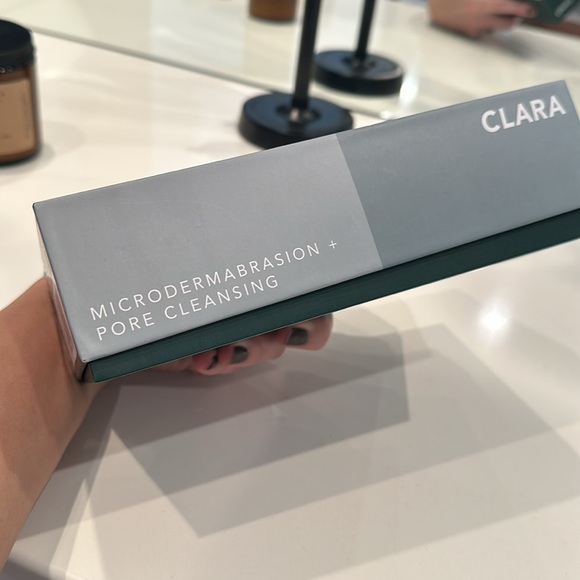 Clara - Microdermabrasion + Pore Cleansing - Picture 11 of 13